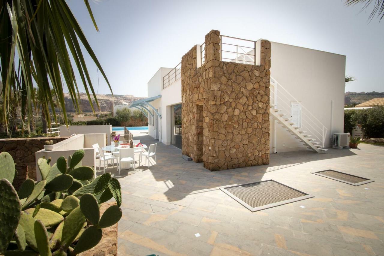 Villa Afrodite | Luxury Villa And Pool Custonaci Bagian luar foto